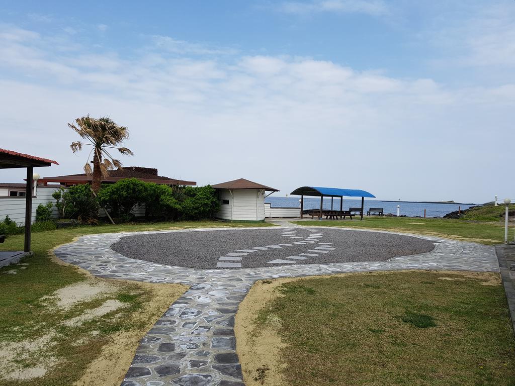 Park Beach Hotel Jeju Buitenkant foto