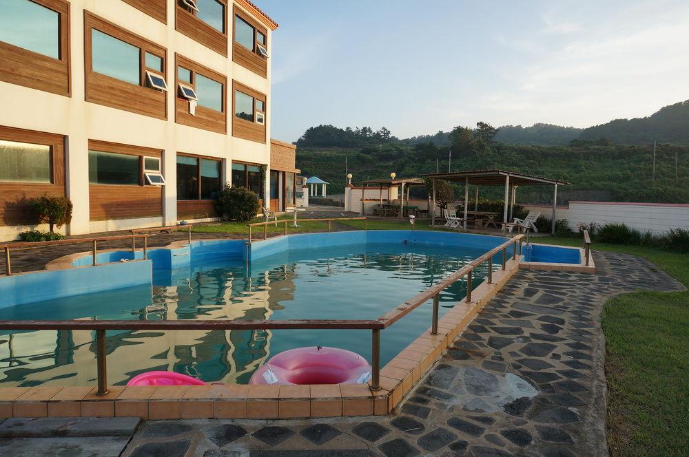 Park Beach Hotel Jeju Buitenkant foto